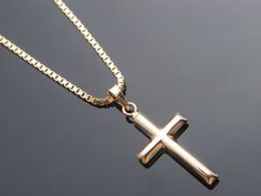 "10kt yellow gold Solid box Chain with Cross pendant Necklace chain. metal : Real 10k gold (not plated or filled or any treatment) chain width : 1.4mm Cross size : 1 inch long length : Available in 16\",18\",20\",22\",24inch . Design : Diamond cut rope weight : 20\" - 4.5 grams Lock : Lobster clasp Stamped 10kt for Authenticity. please contact us if you have any questions. thank you" Chain With Cross, 10k Gold Chain, Gold Rope Chains, Gold Cross Pendant, Diamond Cross Pendants, Gold Box, Gold Cross, Cross Pendant Necklace, Gold Chain Necklace