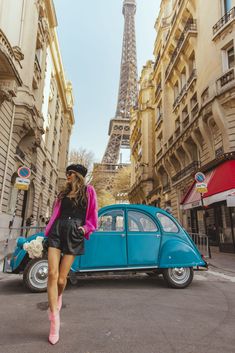 What I Wore In Paris - Style Inspiration - Red Soles and Red Wine Faux Leather Shorts Outfit, Outfit Ideas Paris, Pink Cardigan Outfit, Leather Shorts Outfit, Paris Outfit Ideas, Wine Outfit, Heart Cardigan, Paris Inspired, Paris Style