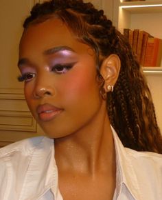 Sultry Makeup, Under Eye Makeup, Brown Skin Makeup, Cool Makeup Looks, Ethereal Makeup, Circle Lenses, Dope Makeup, Cute Makeup Looks, Creative Makeup Looks