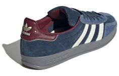 Adidas Gazelle Bleu Marine, Adidas Gazelle Blue, Adidas Gazelle Indoor, Adidas Originals Gazelle, Navy Sneakers, Limited Edition Sneakers, Adidas Spezial, Adidas Gazelle, The Gray