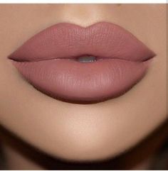 Brown Lipstick Shades, Makeup Tutorial Step By Step, Simple Eye Makeup, Makeup Step By Step, Makeup Tutorial For Beginners, Perfect Lips, Trendy Makeup, Award Show, Natural Eyes