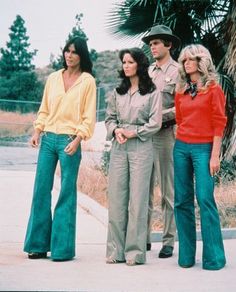 1970s Fashion Trends, Jean Muir, Kate Jackson, Fashion 1970s, Charlie’s Angels, Three Women, Fur Clothing, Charlies Angels, Farrah Fawcett