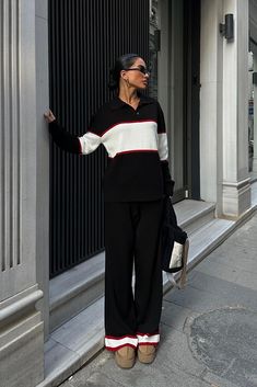 Step into timeless elegance with our Old Money Style Polo Neck Sweater and Loose Pants Set. This sophisticated combination is designed for the modern woman who appreciates classic style with a contemporary twist. MANNEQUIN MEASUREMENTS Size:36 Height:1.68 Waist:60 Hips:97 Bust: 80 Key Features: Old Money Style: Embrace an elegant and luxurious look reminiscent of classic elegance with this sophisticated polo neck sweater and loose pants set. Polo Collar Sweater: The sweater features a stylish po Polo Collar Sweater, City Fashion, Loose Trousers, Old Money Style, Elegant Dresses For Women, Style Sweater, Pantalon Large, Polo Neck, Collar Sweater