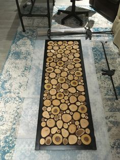 a table that has some wood slices on it