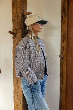 Womens Colorado Outfits, Day To Day Dresses, Outfit Inspo With Hat, Rainy Outdoor Outfit, Fall 24 Fashion, European Mom Style, Winter Outfits With Coats, Briley King Style, Millennial Mom Fashion