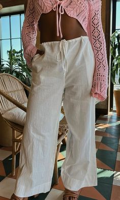 FINAL SALE, NO RETURNS Linen pants are a must have for spring break & summer vacays! These drawstring white linen pants are breathable and absolutely GORG with so many tops! Model is 5'1" with a 30 bust, 27" waist, 37" hips, and wearing a small. Model typically wears a 4. This item runs true to size. Coastal Pants, White Linen Pants, Tidal Wave, Linen Pants, Spring Break, White Linen, A 4, Final Sale, Mens Pants