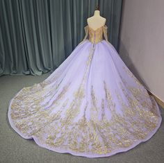 Shiny Scoop Quinceanera Ball Gown Lace-Up Dress Beading Floor-length E – TulleLux Bridal Crowns & Accessories Regal Dress, Champagne Quinceanera Dresses, Dress Beading, Purple Quinceanera Dresses, Quinceanera Dresses Gold, Black Quinceanera Dresses, Quinceanera Dresses Pink, Quinceanera Dresses Blue, Bow Wedding Dress