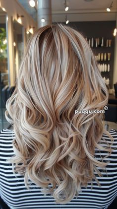 Dimensional Beauty: Stunning Blonde Hair with Lowlights Ideas Dark Blonde To Brunette, Swirl Hair Color, Burgundy Blonde Hair, Blonde To Brunette, Hairstyles And Colors, Hair Color Inspiration, Blonde Hair With Lowlights, Hair With Lowlights, Fall Blonde Hair