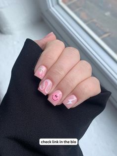 pin nails Pink Nail Shades, Short Nail Designs Summer, Lexi Nails, Beginner Nail Designs, Biab Nails, Summer Nail Designs, Summer Designs, Fancy Nails Designs