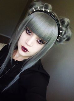 Gothic Lolita makeup inspiration Styl Goth, Gothic Hairstyles, Goth Hair, Spiked Hair, Hair Color Pastel, Gothic Makeup, Grunge Hair, Gorgeous Makeup, Steam Punk