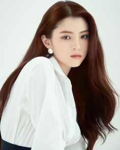 Han Sohee Asian Faceclaims, White Photoshoot, Korean Photoshoot, Bill Gates, Homescreen Wallpaper