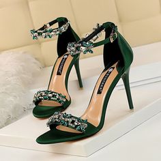 Women Sandals 2024 Summer Luxury Crystal Ankle Buckle High Heels Shoes Bride Party Lady Green Red Black Pumps Size 34 35 36 37 38 39 40 US Size 4.5 5 6 7 8 9 10 Feet Length (cm) 22.0 22.5 23.0 23.5 24.0 24.5 25.0 36 yards as the standard measure, error 0.5mm NOTE: 1. Pls order the shoes size according to your feet length. You can contact to us directly, if you have any size question. For example: pls order the US size 6, that means the size 36, if your feet length areabout 23.0cm. but if your feet are very wide, pls ordera larger size. 2. Pls compare the detail sizes with yours before you buy!!! Color  Show :  Red / Black / Green / Pink / Silver Heel  Height :  9.0 cm Frog Wedding, Summer Sandals Heels, Enchanted Party, Heels Rhinestone, Heels Patterns, Dream Prom, Basic Heels, Quince Ideas, Crystal Sandals