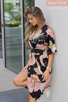 Midi dress Try New Things, Blush Flowers, Got Your Back, Gold Accessories, New Things, Your Back, Half Sleeve, Flower Print, Half Sleeves