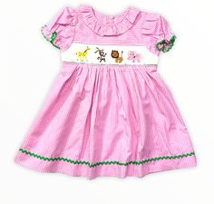 Zoo theme smocked dress with ruffle neck – Honey Bee Smocked Boutique Zoo Trip Outfit, Lion And Elephant, Zoo Trip, Zoo Theme, Trip Outfit, Trip Outfits, Hand Smock, Dress Drawing, Gingham Fabric