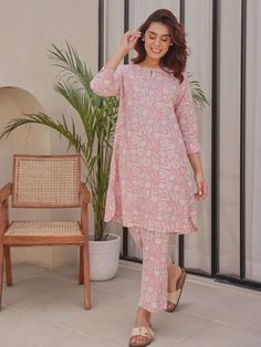 Buy Pink Printed Cotton Tunic with Pants - Set of 2 | DC346/EKO7 | The loom Tunic With Pants, Best Summer Dresses, Cotton Tunic, Indian Heritage, New Launch, Online Dress Shopping, Ethnic Wear, The Loom, Summer Collection