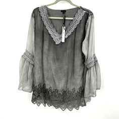 Coco + Carmen Light Gray Sheer Bell Sleeves, Loose Fit Blouse, V Neck, Lace Crochet Details, Boho Lagen Look. Women's Size Small/ Medium New With Tags. Measurements Approximate Put To Put: 21 Inches Length: 30 Inches M1 Summer Lace Trim Tunic Blouse, Flowy V-neck Blouse With Lace Trim, Loose Fit Blouse, Lace Crochet, Crochet Details, Neck Lace, Bell Sleeve, Light Gray, Bell Sleeves