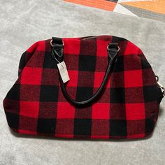 Nwt Plaid Buffalo Weekender Bag. Purchased From Maurices And Never Used. Placed A Tape Measure For Size Reference. Pet Friendly Home. Maurices Plaid, Tape Measure, Weekender Bag, Travel Bags, Pet Friendly, Black Red, Buffalo, Black And Red, Bag Lady