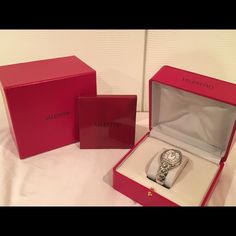 Brand New In Original Box, Never Worn. Stunning Valentino Women's Watch In Metal With Removable Links For Sizing. Designer Silver Watches As Gift, Designer Silver Watches For Gifts, Silver Designer Watches As Gifts, Designer White Gold Jewelry And Watches As Gifts, Timeless Watch With Original Box As Gift, Designer White Gold Watches As Gift, White Gold Watches For Anniversary, Luxury Diamond Watch Gift, Designer Watches With Diamond Hour Markers For Gift