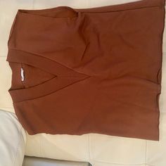 V-Neck, Good For Layering, Comfortable, Soft Material, Never Worn Brown V-neck Top For Work, Zara V-neck Sweater, Zara V-neck Sweater For Work, Zara V-neck Tops For Layering, Brown Oversized Sweater, Oversized Sweater Vest, Sweaters Brown, Zara Sweater, Brown Sweater