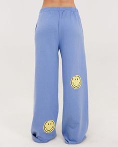 Smiley® Straight Leg Pants, Blue – Samii Ryan Trendy Blue Sweatpants For Leisure, Blue Bottoms For Leisure In Fall, Trendy Blue Leisure Pants, Open Leg Sweatpants, Money Can Buy Happiness, Sweats Outfit, Gym Attire, Coffee Run, Sweat Set