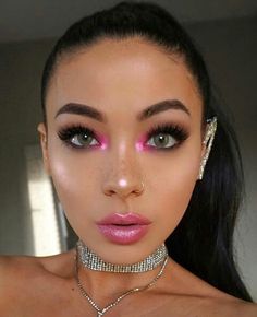 Rosa Make-up, Eye Makeup Glitter, Make Up Diy, Summer Makeup Looks, Makeup Hacks, Natural Eye Makeup