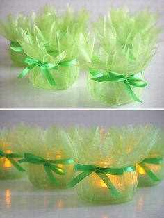 two pictures of small baskets with lights in them and ribbons tied around the edges,