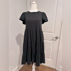 Brand New Color:Navy Size:Small Fabric:Cotton Easy Tunic, Shift Dress Styles, Dark Wash Cotton V-neck Denim Dress, Pink Wrap Dress, Short Sleeve Summer Dresses, Trench Dress, J Crew Dress, Yellow Midi Dress, Long Sleeve Flannel