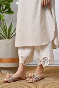 Embroidered organza classy culottes. Women Trousers Design, Womens Pants Design, Simple Kurta Designs, Salwar Designs, Pants Women Fashion, Kurta Designs Women, Embroidery Suits Design