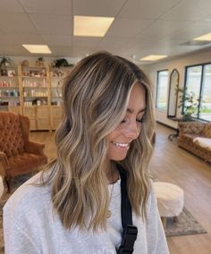 Highlight Lowlight Straight Hair, Reverse Balayage Dark Blonde, Light Brown Hair With Blonde Highlights Medium Length Straight, Partial Lowlights For Blondes, Fall Hair For Dirty Blonde, Brown Hair To Blonde Balayage, Indy Belle Hair, Brown Hair With Some Blonde, Beachy Bronde Haircolor