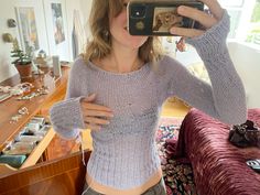 Knit Aesthetic Outfit, Knit Ideas Aesthetic, Winter Knit Top, Knit Top Pattern Free, Yarn Clothes, Knit Tops For Women, Super Easy Crochet, Knit Projects, Fall Fits