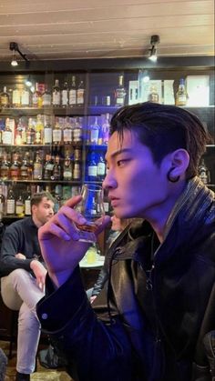 Oystarisland Ulzzang, Korean Mafia Men, Cool Asian Guy, Asian Modeling Men, Fine Korean Men, Asian Man Aesthetic, Asian Men Aesthetic, Asian Gangster, Handsome Korean Men