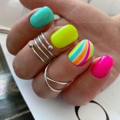 35 Easy Nail Art Designs for 2022 Nail Design Glitter, Summer Acrylic, Colorful Nails, Cute Gel Nails