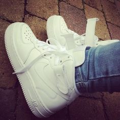 Nike Air Force 1 High, Nike Free Shoes, Nike Free Runs, Nike Shoes Outlet, Outfit Trends, Nike Shoes Women, Girls Sneakers, Shoes Outlet