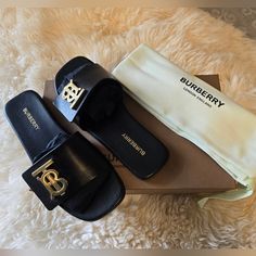 Burberry Philippa Slide Sandals. Size 6. Bought At Bloomingdales & Only Wore Two Or Three Times. Basically Brand New, No Scuffs Or Scratches. In Great Condition. Comes With Original Box & Dust Bag. Burberry Slides, Burberry Shoes, Girly Shoes, Burberry London, New Sneakers, Pretty Shoes, Slide Sandals, Flat Shoes Women, Loafer Flats