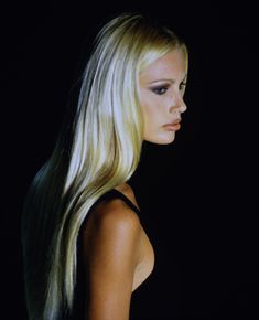 Kirsty Hume, Models 90s, 90s Model, 90s Supermodels, 90s Models, Model Aesthetic, Long Blonde, Long Blonde Hair, Model Life