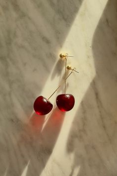 #accessories#earrings#earringsoftheday#cherry#cherryearrings#womanfashiontrend#womanslook#stradivarius#sunlight#aesthetic#summer Sunlight Aesthetic, Earrings Aesthetic, Cherry Earrings, Accessories Style, Earrings Accessories, Style Spring, Grow Your Own Food, Aesthetic Summer, Girls Earrings