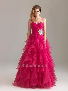 Robe du bal de promo 2013 Printemps A-ligne Plein longueur en Organza €114.99 Ruffle Prom Dress, Wedding Dresses Uk, Princess Prom Dresses, Prom Dresses Sleeveless, Luxury Wedding Dress, Red Prom Dress, Quinceanera Dresses, Evening Dresses Prom, Prom Gown