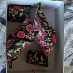 Sole Society Floral Mules. Never Worn Size 9 Pink Slip-on Heels With Wrapped Heel, Pink Flat Heels For Spring, Pink Block Heels With Removable Insole, Sole Society, Shoes Color, Shoes Shoes, Pink Gray, Mule Clogs, Mules Shoes