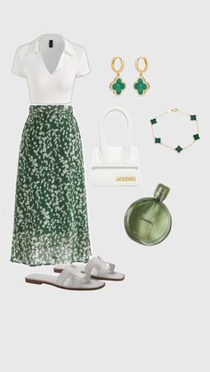 💚 University Aesthetic Outfit, University Aesthetic, Art University, 90s Inspired Outfits, Casual Outfits For Moms, Everyday Fashion Outfits, Modest Fashion Outfits, Aesthetic Outfit