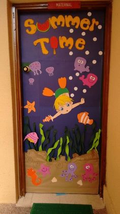 Best Summer Bulletin Board And Classroom Door DIY - RecipeMagik Ocean Door Classroom, Summer Doors For Preschool, Summer Door Ideas For Classroom, Summer Door Decorations Classroom, Door Decoration For Preschool, Summer Bulletin Board, Summer Door Decorations, Kids Bulletin Boards, Ocean Theme Preschool