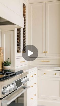 the kitchen is clean and ready to be used as an appliance for cooking