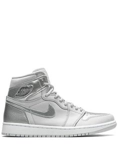 Jordan Air Jordan 1 High OG Sneakers - Farfetch Silver Sneakers, Jordan Air, Jordan 1 High Og, Air Jordan 1 Retro High, Streetwear Men, Air Jordan 1 High, Jordan 1 High, Grey Shoes, Streetwear Men Outfits