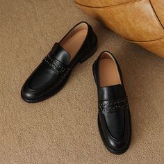 These loafers are designed in a timeless, minimal silhouette, so you'll be sure to wear them often. Made from soft leather, soft bottom that ensure all-day comfort. Wear yours with tailoring and denim alike. Color: Wine Red/Brown/BlackMaterial: Washed CowhideLining: Genuine LeatherInsole: CowhideSole: RubberHeels: 4 cm/1.57"Fit: Medium to Wide, Runs Normal.Origin: Made in China Production Time: About 5-7 days (Any exceptional case will email you, Please pay attention to your email left) Shipping Time: Free Shipping To most locations, delivery time is approximately 5-15 days; We have paid FedEx Option, to most locations, delivery time is approximately 2-8 days. Item No. Dwarves2780 Leather Dress Shoes With Studded Rubber Outsoles For Business, Business Oxfords With Studded Rubber Outsoles, Round Toe Flats With Brogue Detailing For Work, Classic Loafers With Studded Rubber Outsoles And Round Toe, Classic Loafers With Studded Rubber Outsoles, Business Flat Heel Moccasins With Brogue Detailing, Business Moccasins With Brogue Detailing And Flat Heel, Formal Leather Shoes With Studded Rubber Outsoles, Business Loafers With Brogue Detailing And Flat Heel