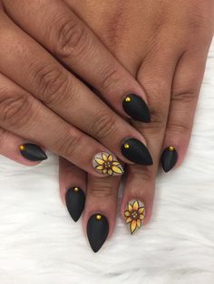 Black Sunflower Nails, Gothic Sunflower, Matte Fall Nails, Acrylic Stiletto Nails, Sunflower Acrylic, Black Sunflower, Sunflower Nails, Nail Painting