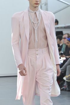 Gender Fluid Fashion, High Fashion Men, Genderless Fashion, Gay Fashion, Queer Fashion, Androgynous Fashion, Looks Street Style, Prom Outfits, Prince Charming