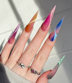 Nail Designs Short Summer, Red Nail Designs Short, Summer Stiletto Nails, Stiletto Nail Designs, Pastel Nail Art, Nail Tip Designs, Art Masterpieces