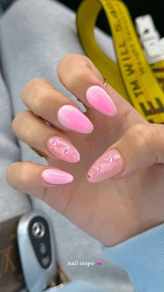 Sparkly Acrylic Nails, Summery Nails, Hair Skin Nails, Short Acrylic Nails Designs, Short Acrylic Nails, Pretty Acrylic Nails, Acrylic Nail Designs, Maquillaje De Ojos, Summer Nails