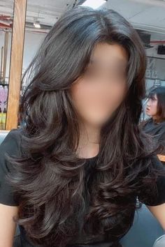 Wavy Hair Outfits, Grade Goals, Hairstyle 2022, Hairstyles Trending, Hairstyles Wavy, Hair Inspiration Long, Layered Haircuts For Medium Hair