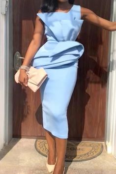 Party Dress Classy, Peplum Midi Dress, Style Bleu, Marine Uniform, Blue Party Dress, Elegant Midi Dresses, Blue Sleeveless Dress, 2020 Trends, Drag Queens