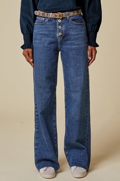 Straight-Leg-Jeans-Denim Mid Waisted Brown Jeans, Mens Clothing Guide, Denim Studio, Clothing Guide, Mini Dresses, Jeans Denim, Washing Instructions, Dress Collection, Stretch Denim